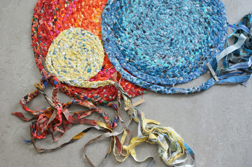 Flätade mattor - Foto Mats Pallin