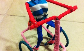 Gör en leksakscykel i ståltråd